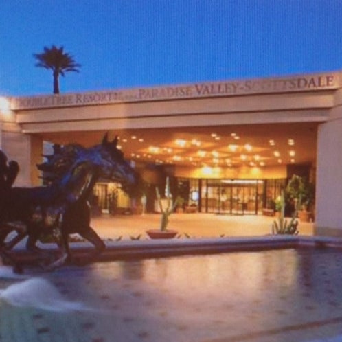 รูปภาพถ่ายที่ DoubleTree Resort by Hilton Hotel Paradise Valley - Scottsdale โดย Spiro เมื่อ 3/1/2013