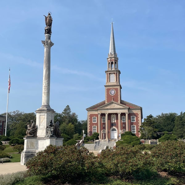 Mundelein Seminary University