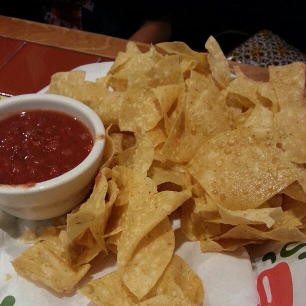 Photo taken at Chili&#39;s Grill &amp; Bar by Russ S. on 2/18/2013