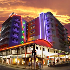 Foto tirada no(a) Darwin Central Hotel por Darwin Central Hotel em 1/3/2015