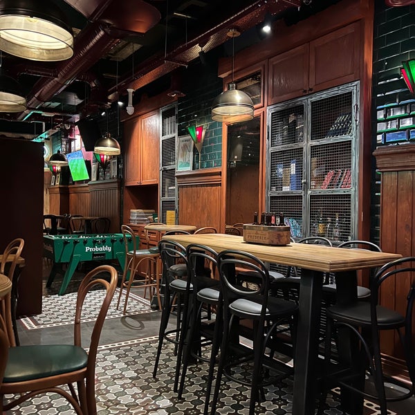 รูปภาพถ่ายที่ Corner Irish Pub Istanbul โดย Pavel S. เมื่อ 1/27/2023