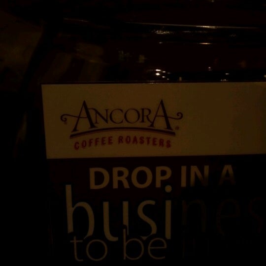 Photo prise au Ancora Coffee par Paul G. le10/8/2012