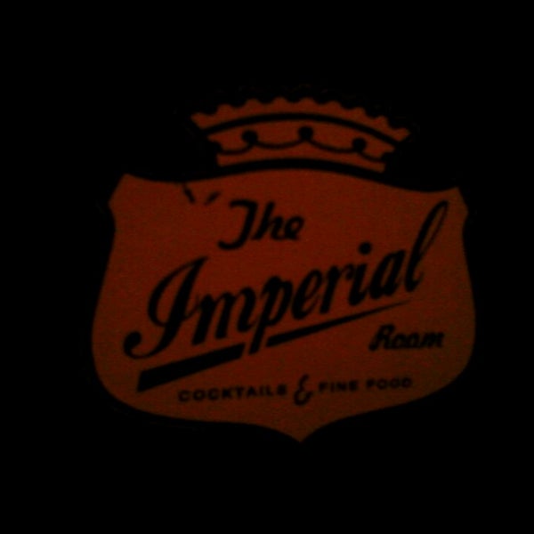 3/30/2013 tarihinde Unique Stylesziyaretçi tarafından Imperial Room'de çekilen fotoğraf