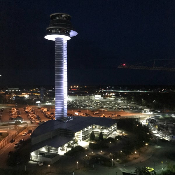 Foto scattata a Clarion Hotel Arlanda Airport da Yoojin K. il 8/16/2018