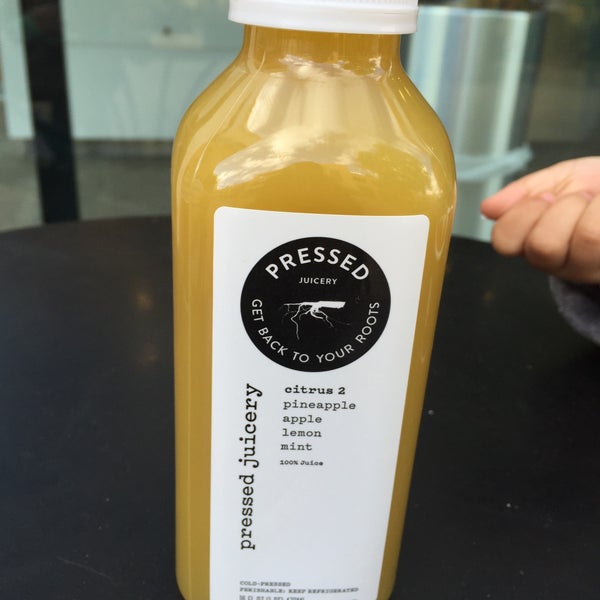 Photo taken at Pressed Juicery by Ruthie O. on 4/8/2015