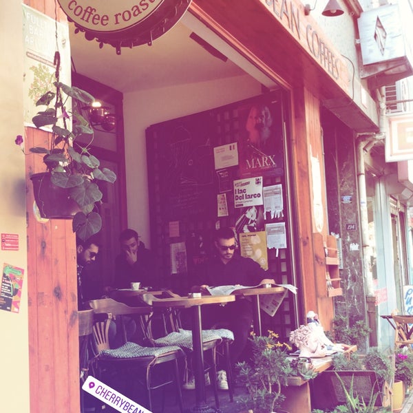 Photo taken at Cherrybean Coffees by Didem T. on 11/9/2019