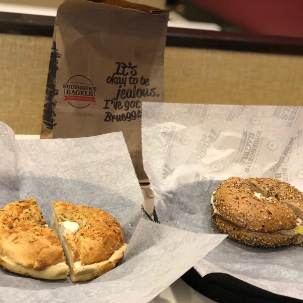 Photo taken at Bruegger&#39;s Bagels by gauthami p. on 11/24/2018