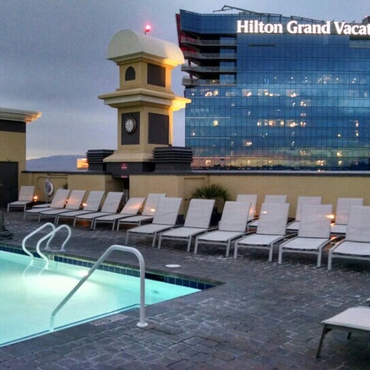 Best 24 hour gay bars las vegas peakvsera