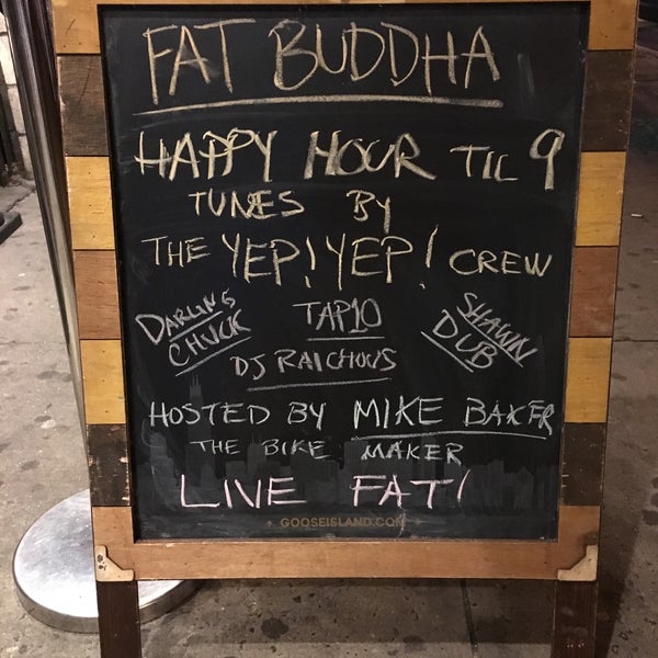 3/10/2016 tarihinde Mike B.ziyaretçi tarafından Fat Buddha'de çekilen fotoğraf