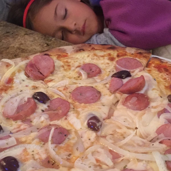 Foto diambil di Tutto Pizza oleh Blackford O. pada 1/25/2015