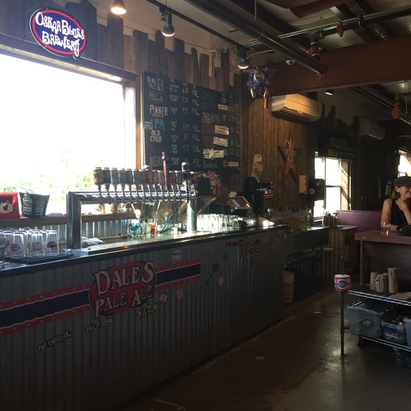 8/17/2017 tarihinde Sue W.ziyaretçi tarafından Oskar Blues Brewery'de çekilen fotoğraf