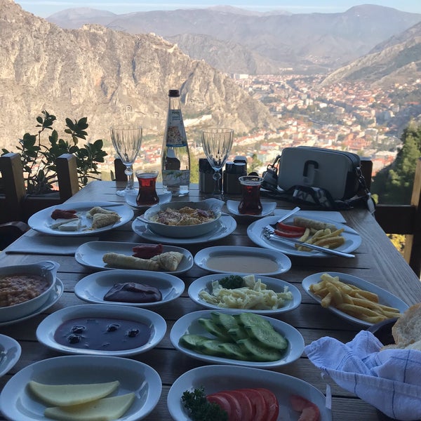 11/6/2022 tarihinde 🇿🇪🇾N🇵 .ziyaretçi tarafından Yamaç Bistro'de çekilen fotoğraf