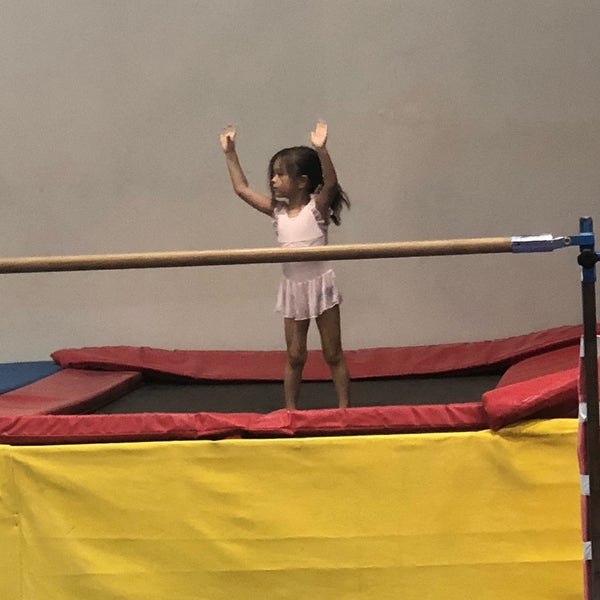 Das Foto wurde bei Discover Gymnastics von Bradley S. am 7/17/2019 aufgenommen