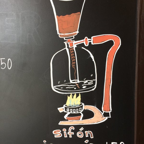 Café preparado en sifón japonés 😎