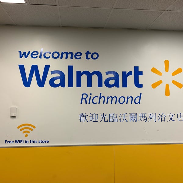 Das Foto wurde bei Walmart Supercentre von Adrian L. am 10/6/2019 aufgenommen
