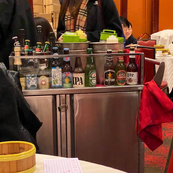 Photo taken at Jing Fong Restaurant 金豐大酒樓 by Adrian L. on 1/4/2020