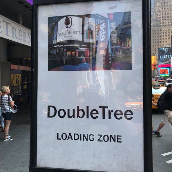 Photo taken at DoubleTree Suites by Hilton Hotel New York City - Times Square by Adrian L. on 7/16/2018