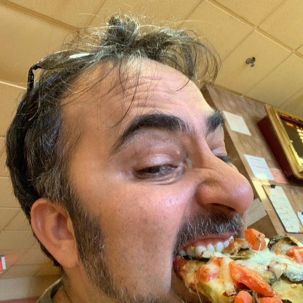 Das Foto wurde bei Posa Posa Restaurant &amp; Pizzeria von Neal A. am 9/20/2019 aufgenommen