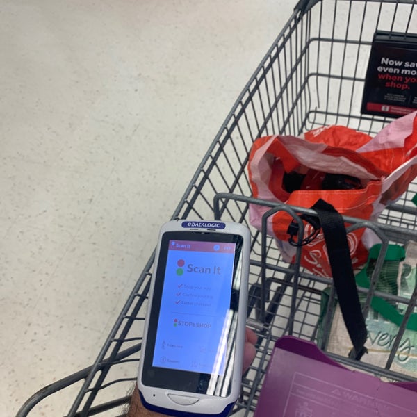 Super Stop & Shop Supermarket in Nanuet