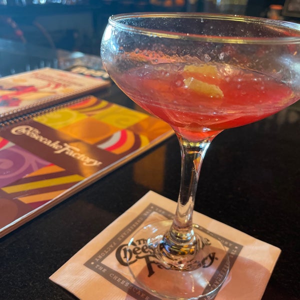 The Cheesecake Factory Hillsdale 51 tips