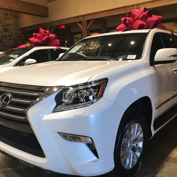 December to Remember time at North Park Lexus at Dominion!  Big red bows, gorgeous Lexus cars and the best deals of the year!!