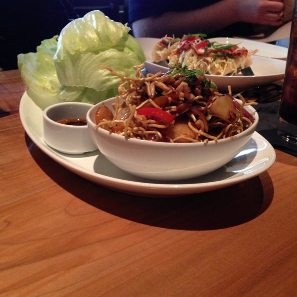 JOEY Bellevue Lounge