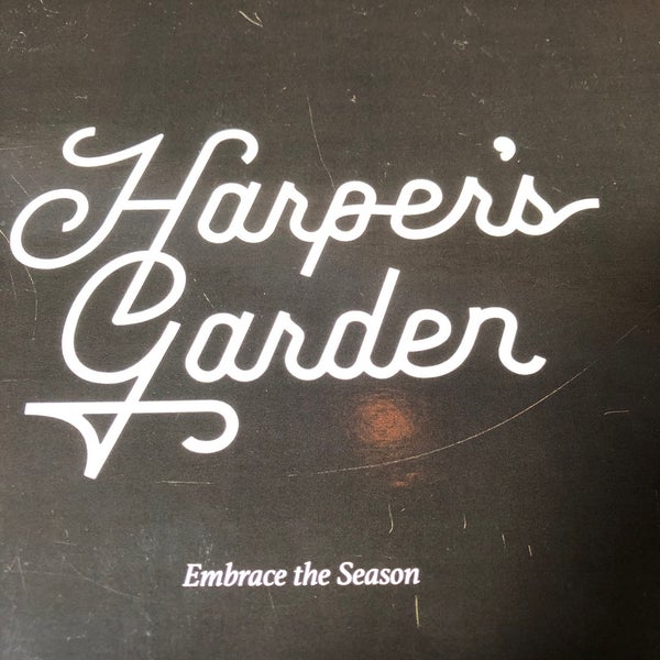 Das Foto wurde bei Harper’s Garden von lisa w. am 2/14/2020 aufgenommen