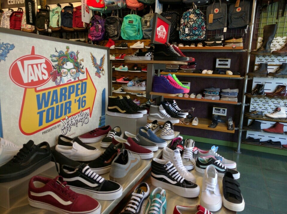 Journeys Shoes