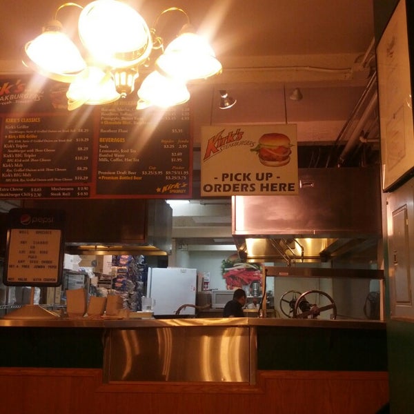 9/9/2013に@SDWIFEYがKirk&#39;s Steakburgersで撮った写真
