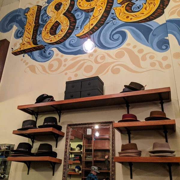 Photo prise au Goorin Bros. Hat Shop par @SDWIFEY le12/9/2019