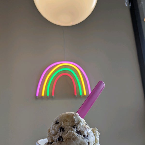 11/24/2019 tarihinde @SDWIFEYziyaretçi tarafından Cloud City Ice Cream'de çekilen fotoğraf