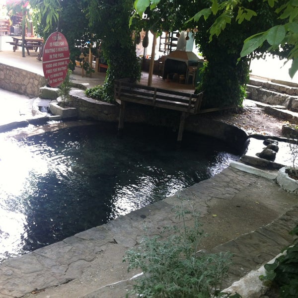 5/28/2013에 Mustafa E.님이 Orjinal şelale park yaka şelalesi에서 찍은 사진