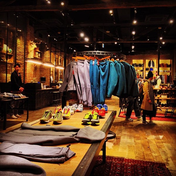 ジャーナルスタンダード 心斎橋店 心斎橋 Da Giyim Magazasi