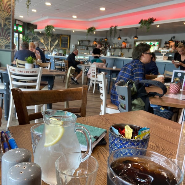 Gatehouse Bistro 5 visitors