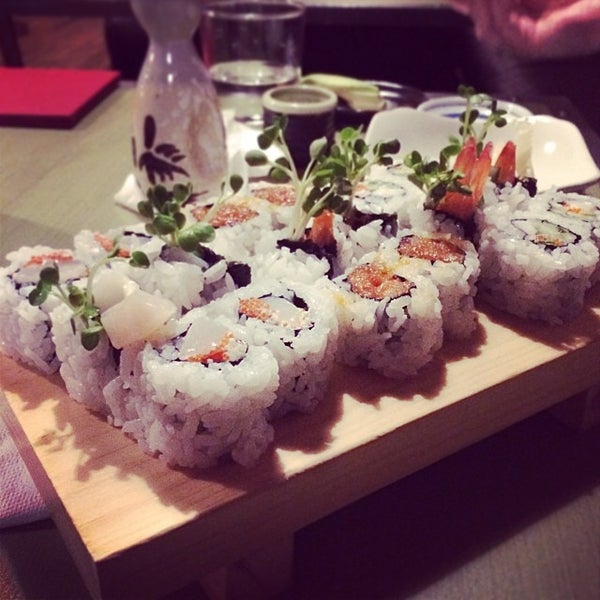 Foto tomada en Sea Monstr Sushi  por Torunn S. el 1/14/2014