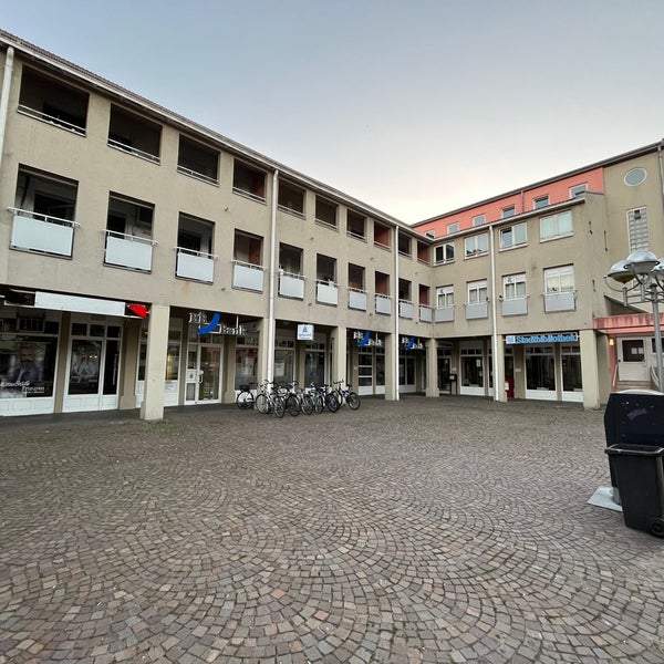 Waldstadtzentrum Waldstadt Lötzener Str.
