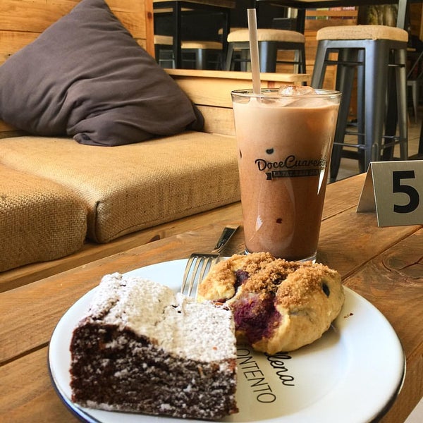 Doce Cuarenta Coffee Shop