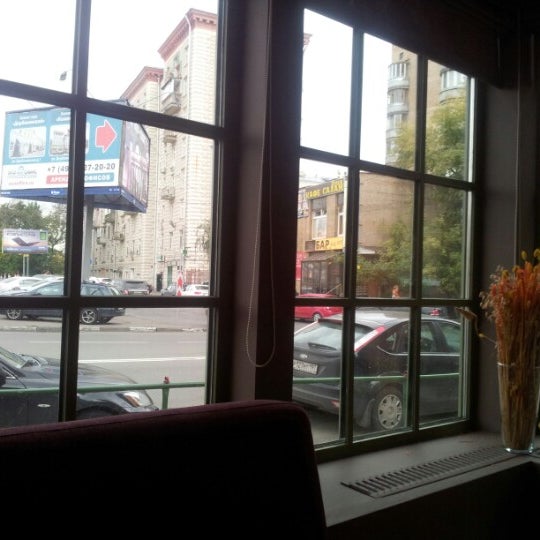 Das Foto wurde bei Вкусное кафе РУБ.И.КОМ von Sasha B. am 9/26/2012 aufgenommen