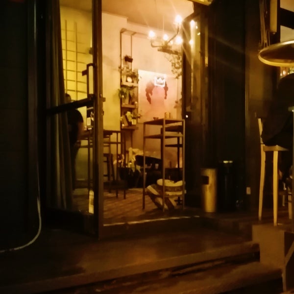 9/29/2019にDenizZzがMoretenders&#39; Cocktail Cribで撮った写真