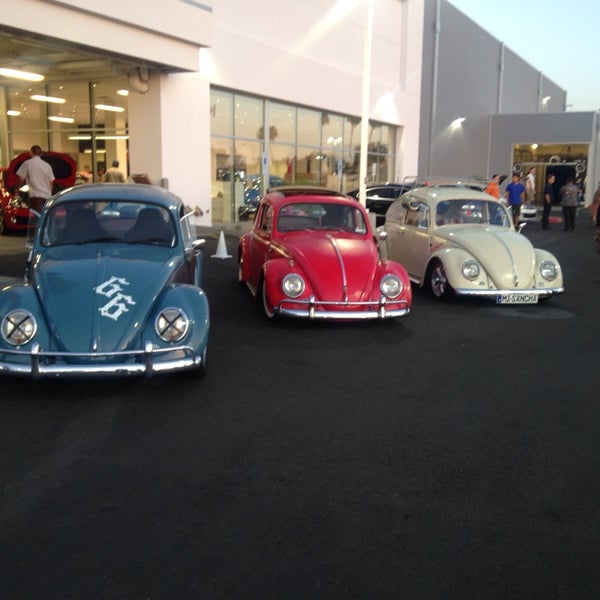 5/22/2014 tarihinde Michael T.ziyaretçi tarafından Camelback Volkswagen'de çekilen fotoğraf