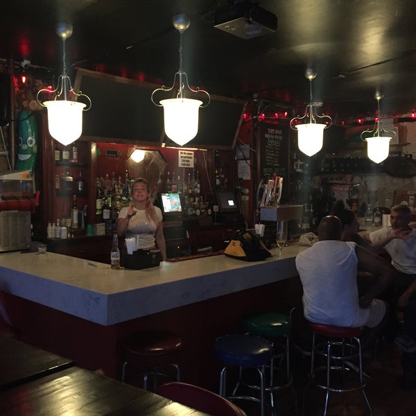 9/15/2016 tarihinde Leyla L.ziyaretçi tarafından Mama&#39;s Bar'de çekilen fotoğraf
