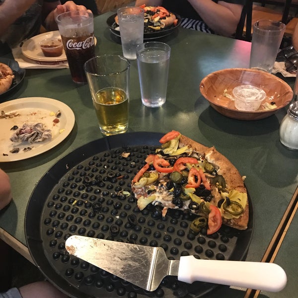 9/4/2017にLeyla L.がWoodstock&#39;s Pizzaで撮った写真