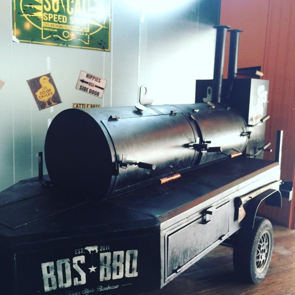 Foto diambil di BOS BBQ - Barbecue Kitchen &amp; Bar oleh Jeff P. pada 2/19/2016