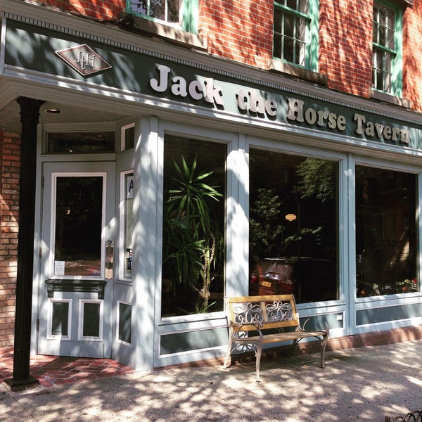 9/18/2015 tarihinde Angelo R.ziyaretçi tarafından Jack the Horse Tavern'de çekilen fotoğraf