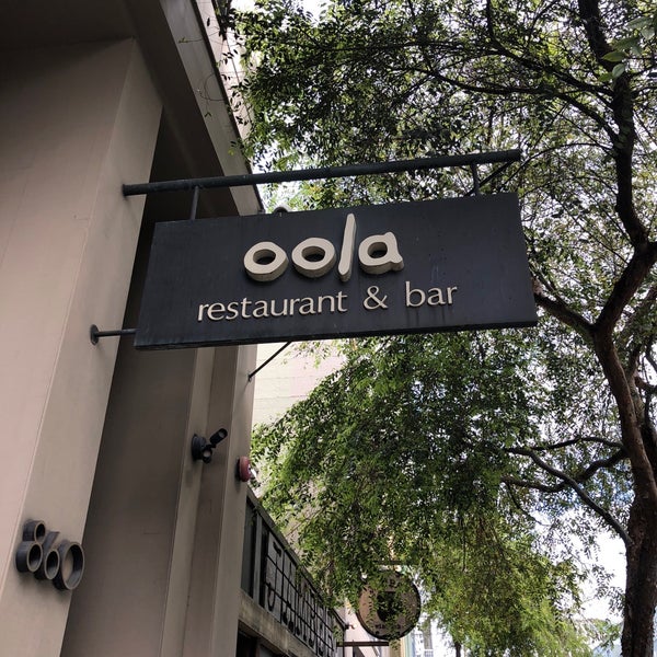 Снимок сделан в Oola Restaurant &amp; Bar пользователем Andrew M. 3/15/2018