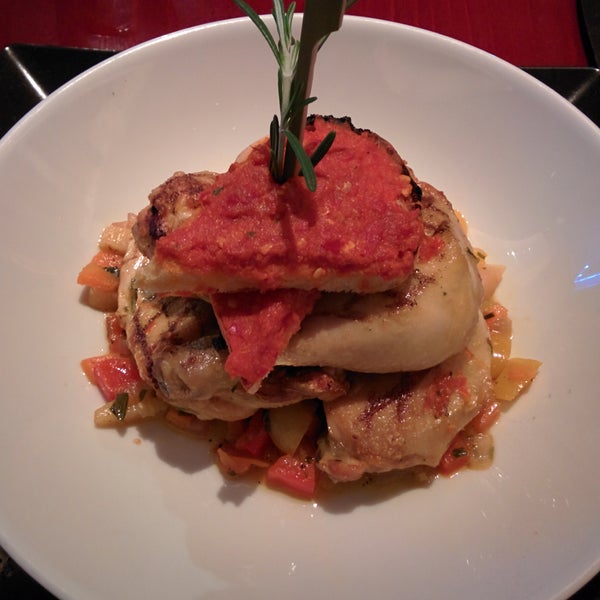 A truly divine and authentic Italian dining experience. Great selection to choose from, friendly staff and welcoming atmosphere. The food was delicious, especially the chicken!