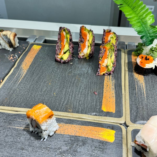 Umi Hotpot Sushi & Seafood Buffet North Shore 1001 Goethals Rd N