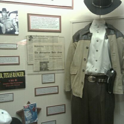 6/27/2011 tarihinde Doug C.ziyaretçi tarafından Texas Ranger Hall of Fame and Museum'de çekilen fotoğraf