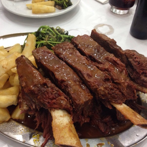 5/30/2014 tarihinde Bruno B.ziyaretçi tarafından Restaurante Escondidinho'de çekilen fotoğraf
