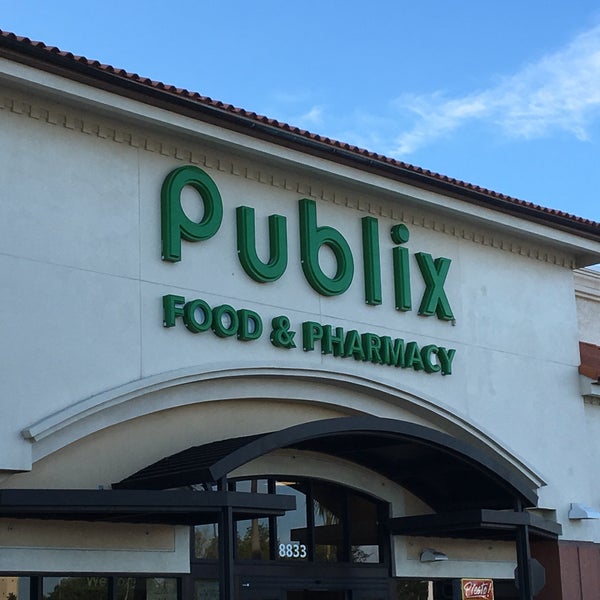 Publix Grocery Store in Naples